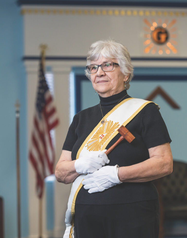 Portrait of a female Freemason. Women's Freemasonry, mixed Masonry, and coed Masonry have a long and distinguished history in California, the United States, and especially in Europe and Latin America. In addition, Masonic orders like the Order of the Eastern Star also serve women in Masonry.