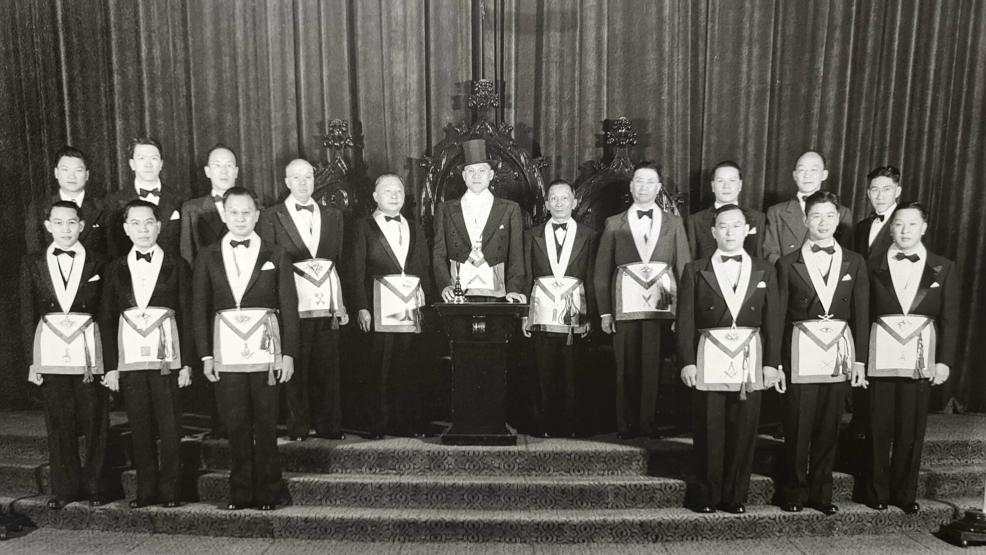 Members of the Chinese Acacia Club